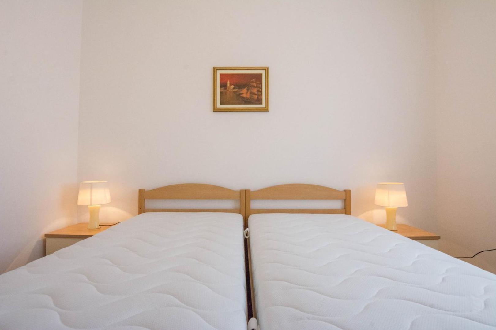 Spacious Apartment On A Great Location -Apartment Kuhta Biograd Na Moru Buitenkant foto