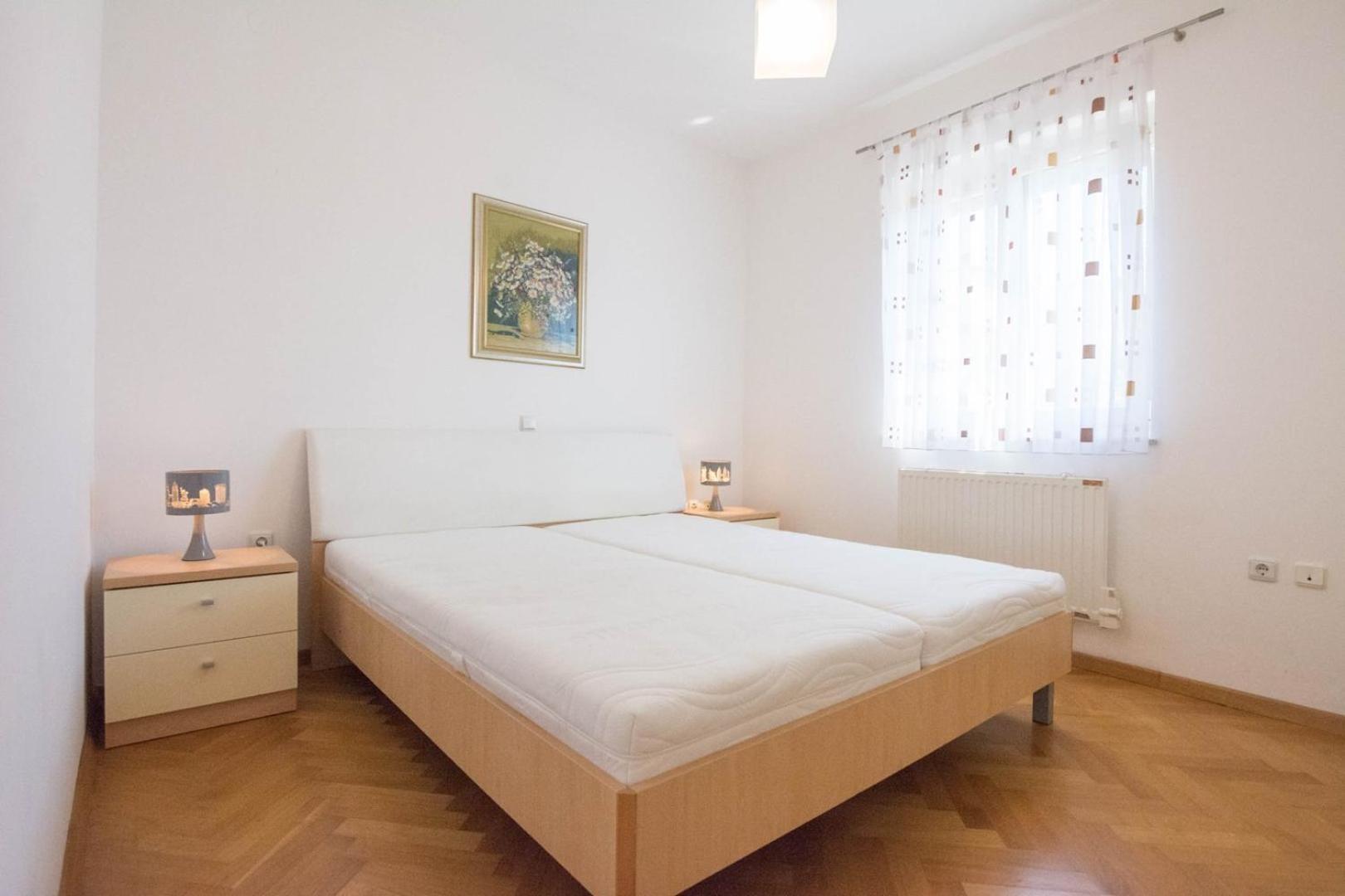 Spacious Apartment On A Great Location -Apartment Kuhta Biograd Na Moru Buitenkant foto